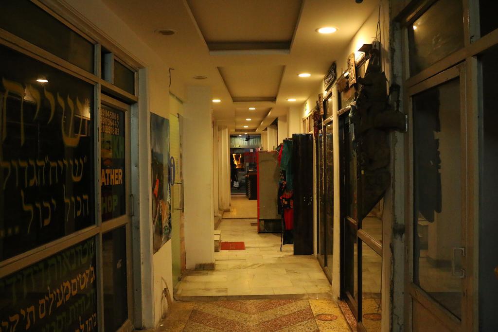 Hotel Arjun New Delhi Ngoại thất bức ảnh