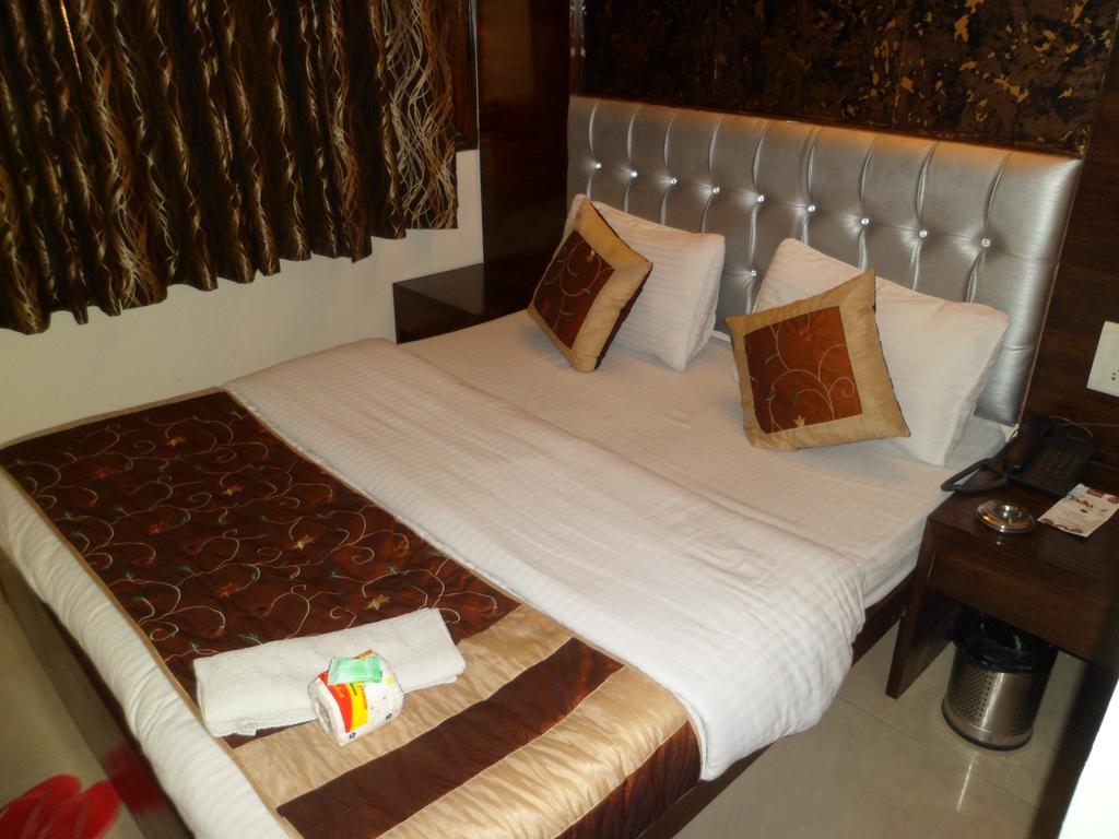 Hotel Arjun New Delhi Phòng bức ảnh